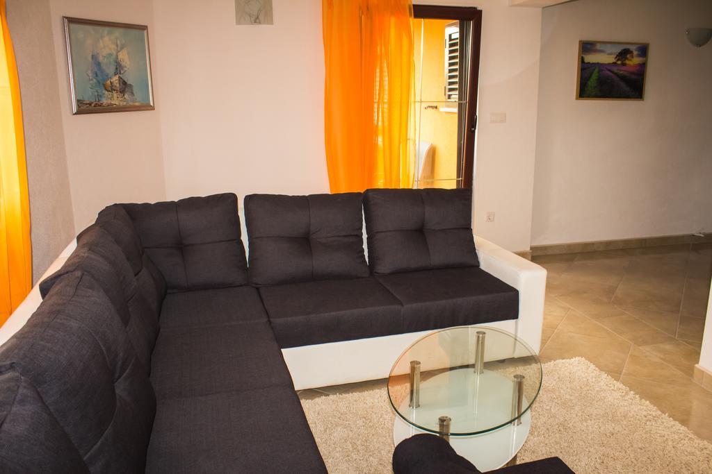 Vasto Apartments Kastela Room photo