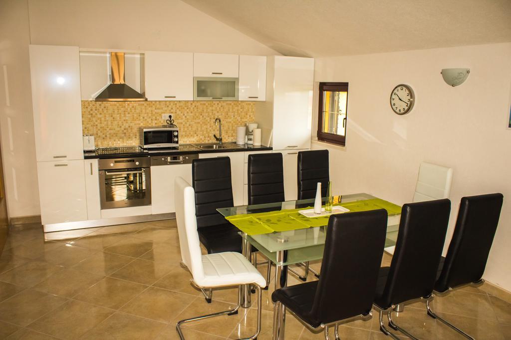 Vasto Apartments Kastela Room photo